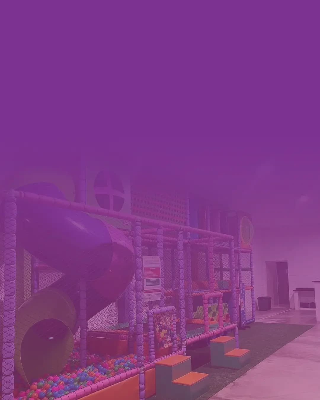 Crianças brincando no Mundo do Faz de Conta